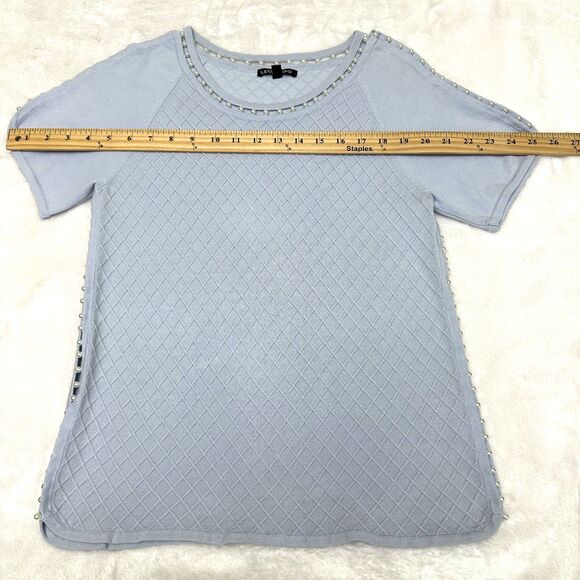 Leo & Ugo Women's Light Blue Textured Short Sleeve Pearl Neckline Sweater Sz M - Picture 10 of 16